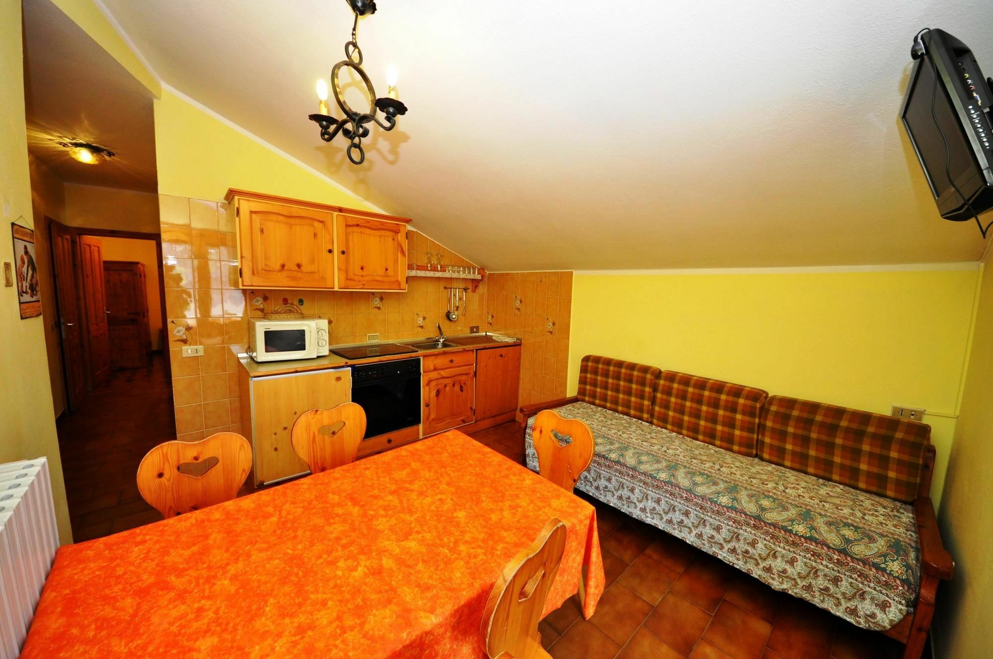 Residence Casa Longa By Livigno Accomodation Buitenkant foto
